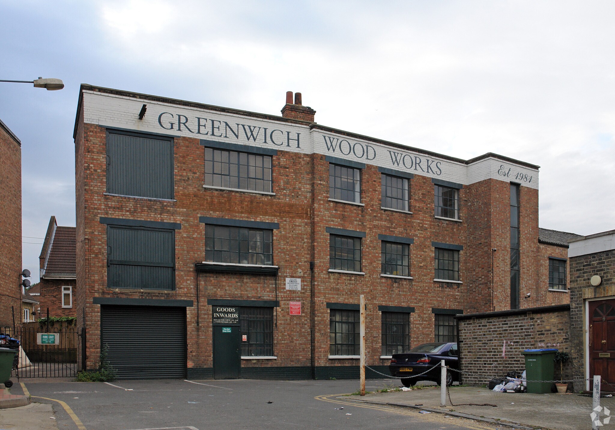 Friendly Pl, Londres à louer Photo principale– Image 1 sur 3