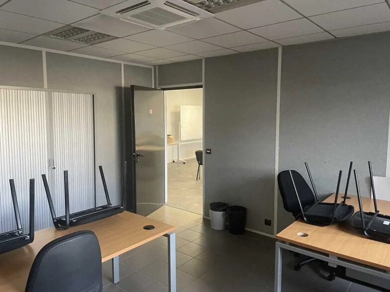 Bureau dans Beauvais à louer - Photo de l’immeuble – Image 2 sur 4