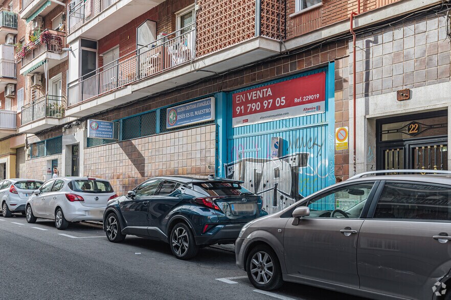 Calle Alejandrina Morán, 24, Madrid, Madrid à vendre - Photo de l’immeuble – Image 3 sur 4