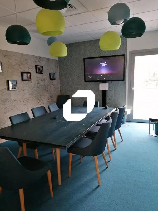 Plus de détails pour Bureau, Local d'activités à louer