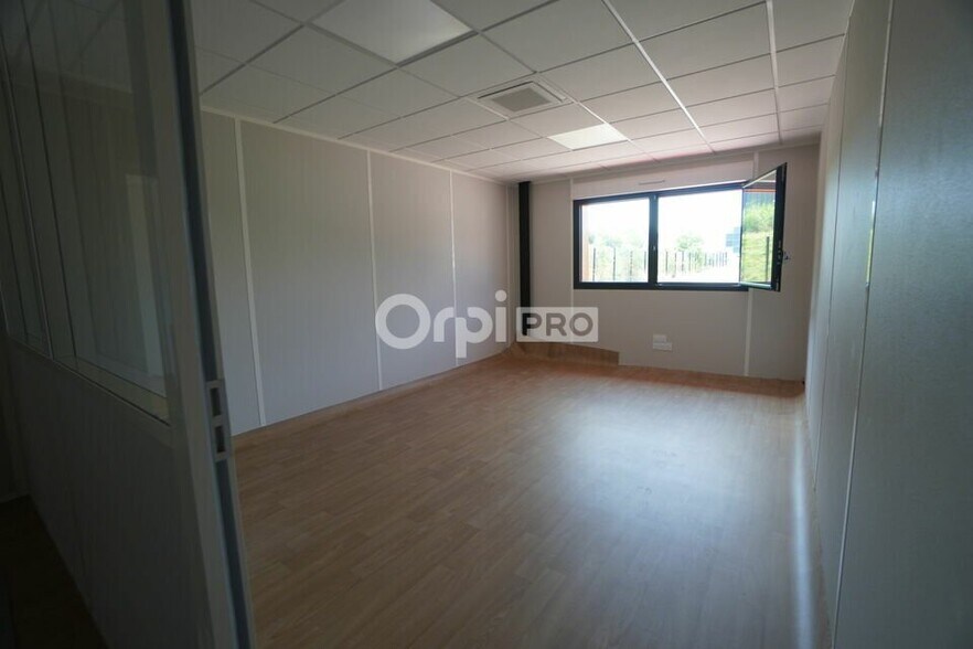 Bureau dans Saint-Apollinaire à louer - Photo intérieure – Image 2 sur 6