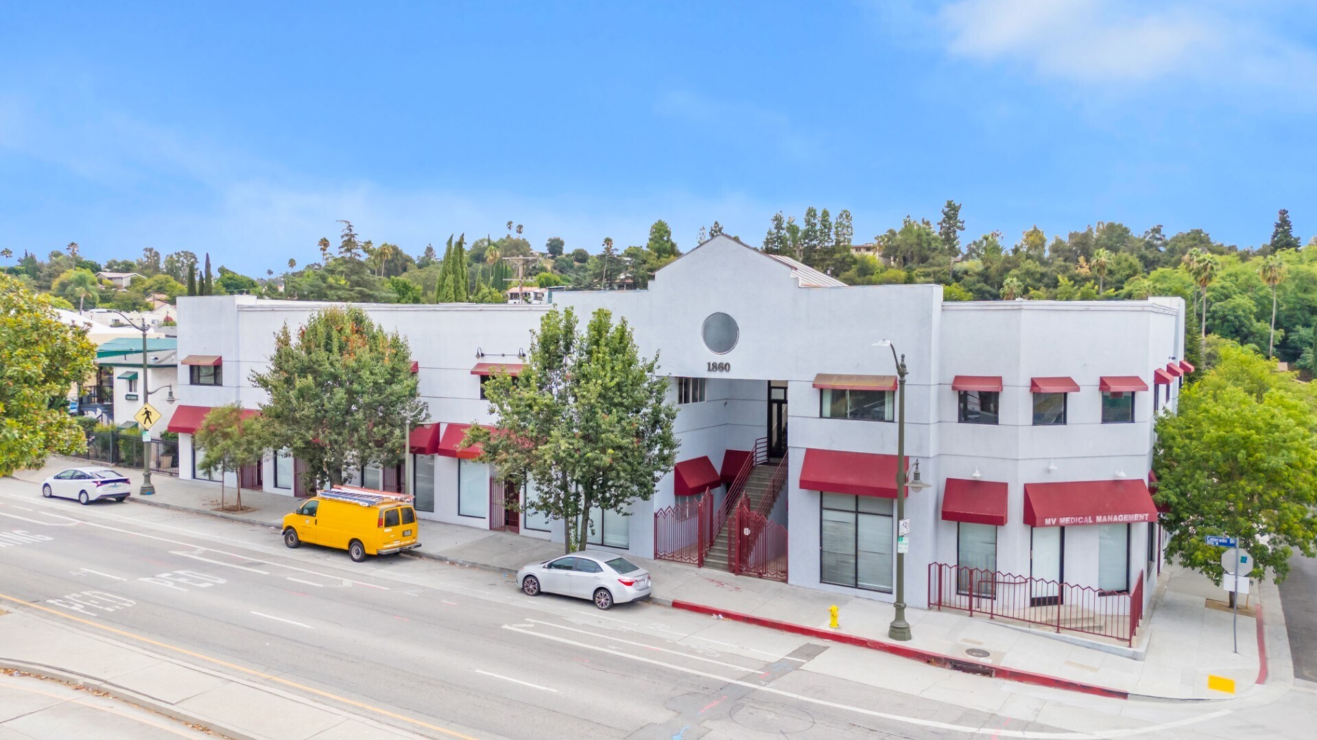 1860 Colorado Blvd, Los Angeles, CA à vendre Photo de l’immeuble– Image 1 sur 5