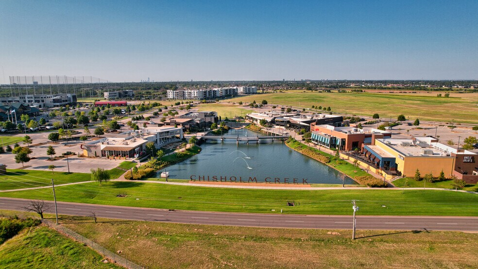 1316 W Memorial Rd, Oklahoma City, OK à louer - Aérien – Image 3 sur 6