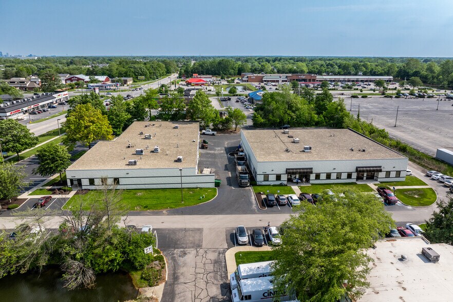 7210 Georgetown Rd, Indianapolis, IN à louer - Photo de l’immeuble – Image 2 sur 4