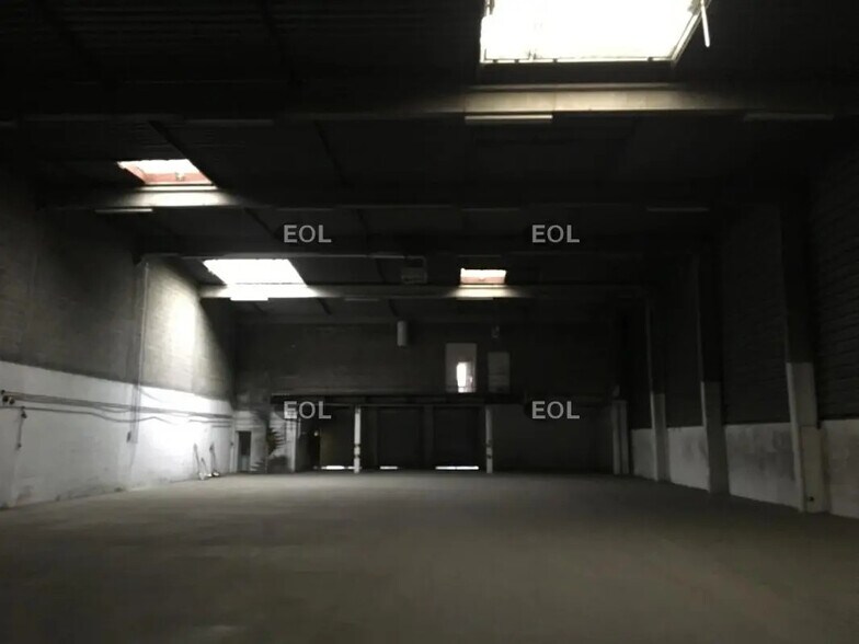 Local d’activités dans Antony à louer - Photo de l’immeuble – Image 3 sur 3