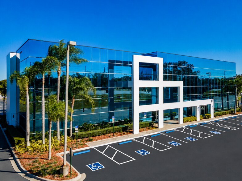 35111 N Us Hwy 19, Palm Harbor, FL à louer - Photo de l’immeuble – Image 1 sur 11