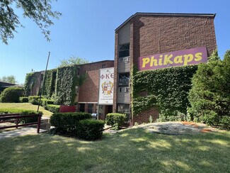 Plus de détails pour 910 W Hillcrest Dr, Dekalb, IL - Spécialisé à vendre