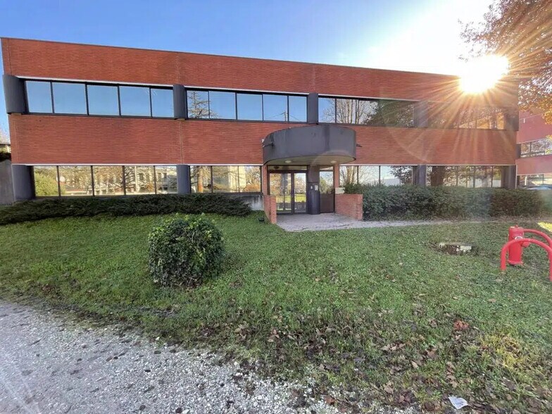 Bureau dans Mérignac à vendre - Photo de l’immeuble – Image 2 sur 12