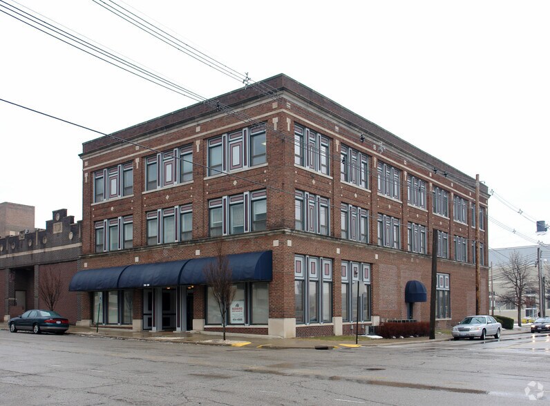 316-318 Washington St, Bloomington, IL à louer - Photo principale – Image 1 sur 22