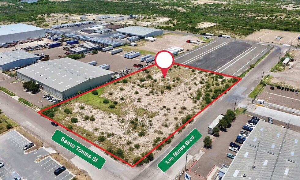 1022 Santo Tomas St, Laredo, TX à louer - Photo de l’immeuble – Image 2 sur 11