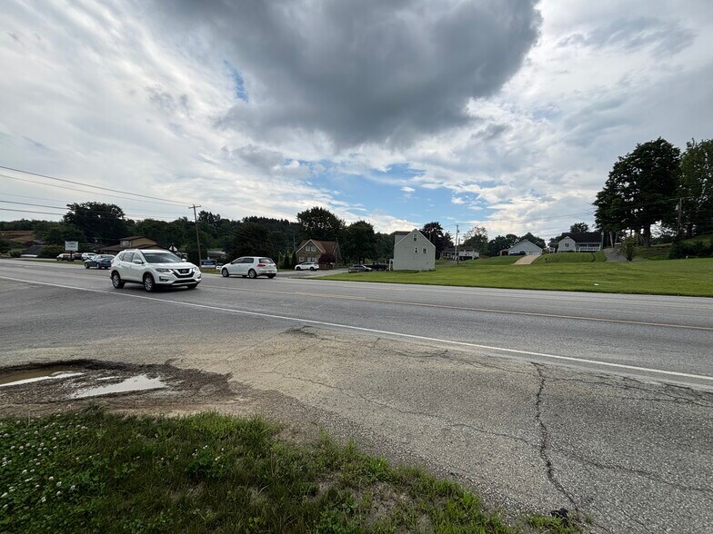 239 New Castle Rd, Butler, PA à vendre - Photo de l’immeuble – Image 3 sur 7