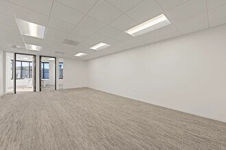 4270 Executive Sq, La Jolla, CA à louer Photo intérieure– Image 1 sur 6