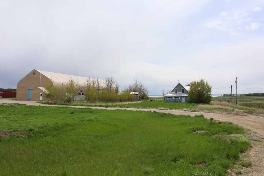 244029 Alberta 1, Carseland, AB à vendre - Photo principale – Image 1 sur 13