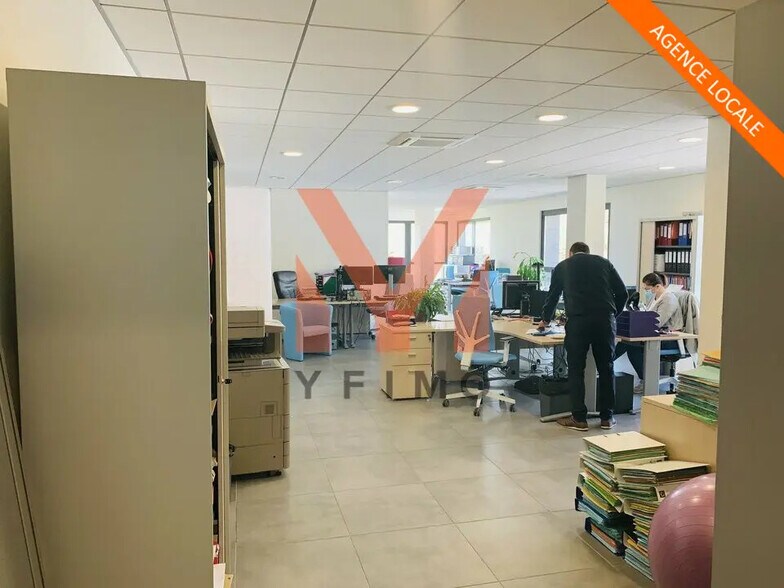 Bureau dans Orgeval à louer - Photo de l’immeuble – Image 2 sur 6
