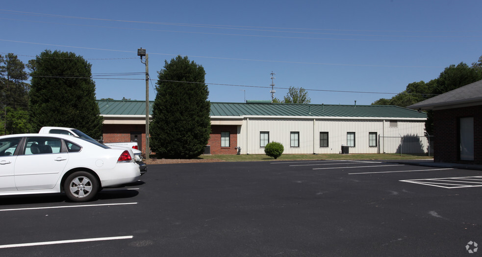 2540 Lawrenceville Hwy, Lawrenceville, GA à vendre - Photo de l’immeuble – Image 2 sur 2