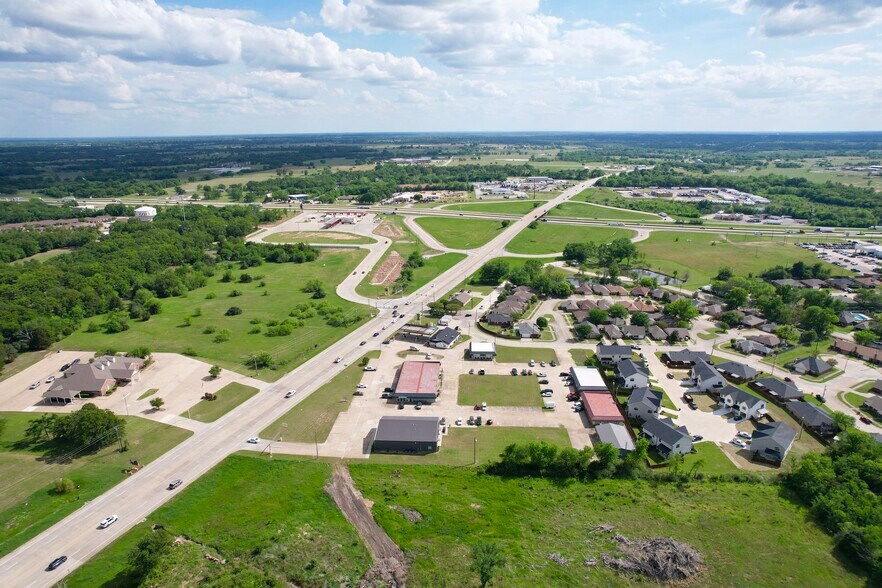 440 S Hillcrest Dr, Sulphur Springs, TX à vendre - Photo de l’immeuble – Image 1 sur 22