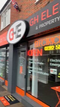 22-24 Commercial Rd, Totton à vendre - Vidéo sur l’annonce professionnelle – Image 2 sur 10