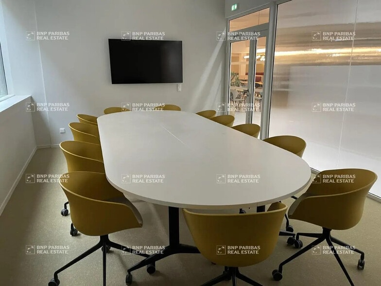 27 Rue Victor Hugo, Ivry-sur-Seine à louer - Photo de l’immeuble – Image 3 sur 16