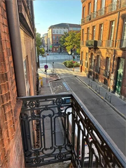 4 Rue Caffarelli, Toulouse à louer - Photo de l’immeuble – Image 3 sur 21