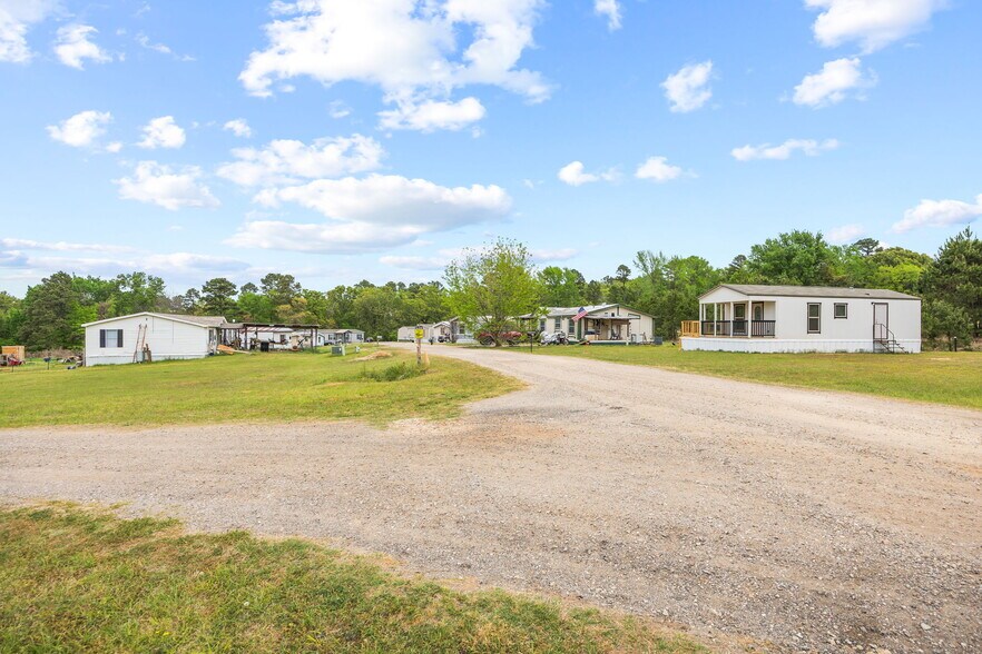 120 Liberty Ln, Mount Vernon, TX à vendre - Photo de l’immeuble – Image 3 sur 14