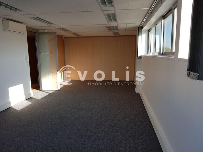 Bureau dans Champigny-sur-Marne à louer - Photo intérieure – Image 2 sur 13