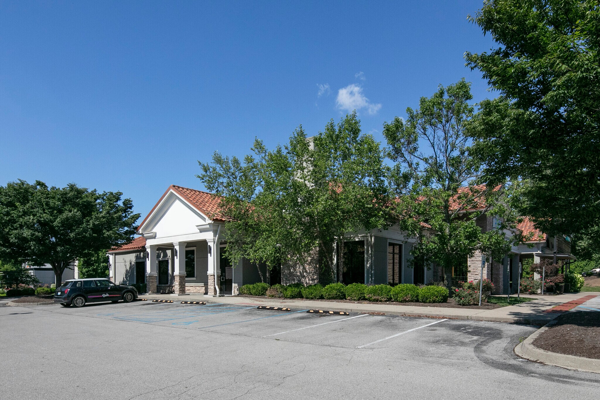 2217 War Admiral Way, Lexington, KY à louer Photo de l’immeuble– Image 1 sur 13
