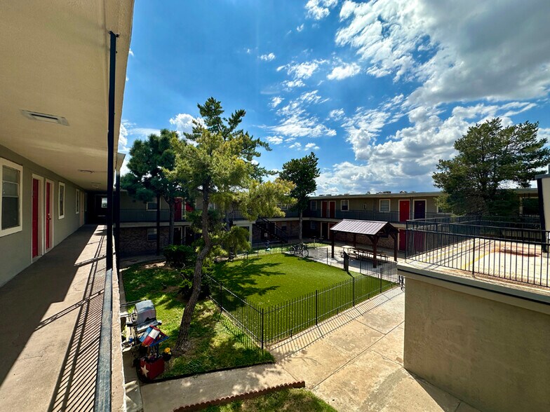 4205 SW 51st Ave, Amarillo, TX à vendre - Photo de l’immeuble – Image 2 sur 5