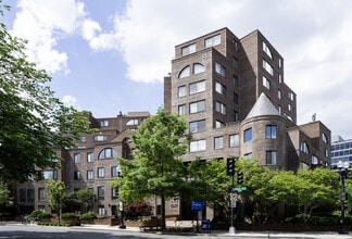 3 Washington Cir NW, Washington, DC à louer Photo de l’immeuble– Image 2 sur 8