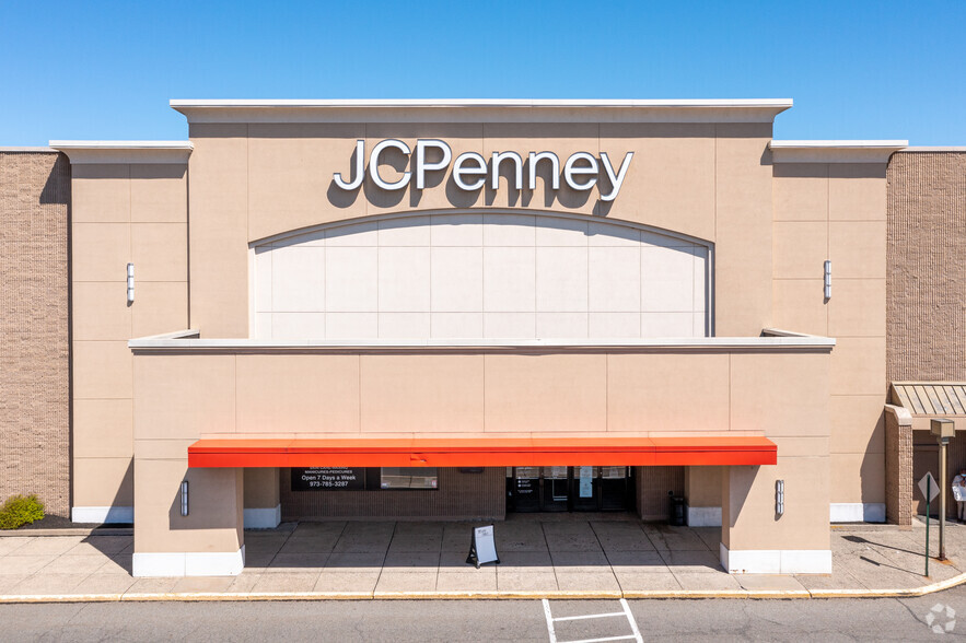 260 Wayne Towne Ctr, Wayne, NJ à louer - Photo de l’immeuble – Image 2 sur 7