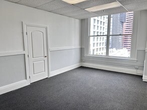 710-714 W Olympic Blvd, Los Angeles, CA à louer Photo intérieure– Image 1 sur 4