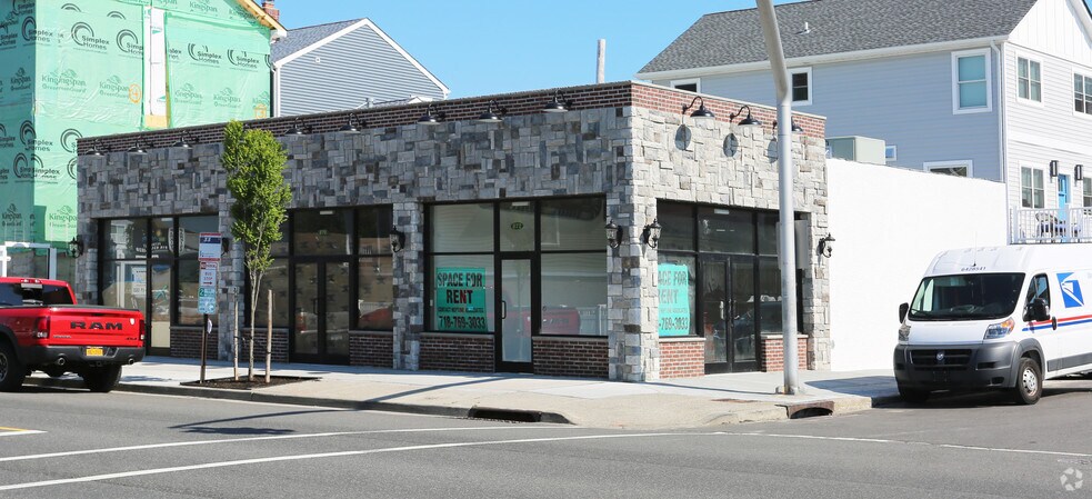 868-872 W Beech St, Long Beach, NY à louer - Photo de l’immeuble – Image 2 sur 4