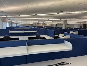 8170 50 St NW, Edmonton, AB à louer Photo de l’immeuble– Image 2 sur 3