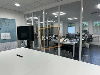 Plus de détails pour Local d'activités à louer