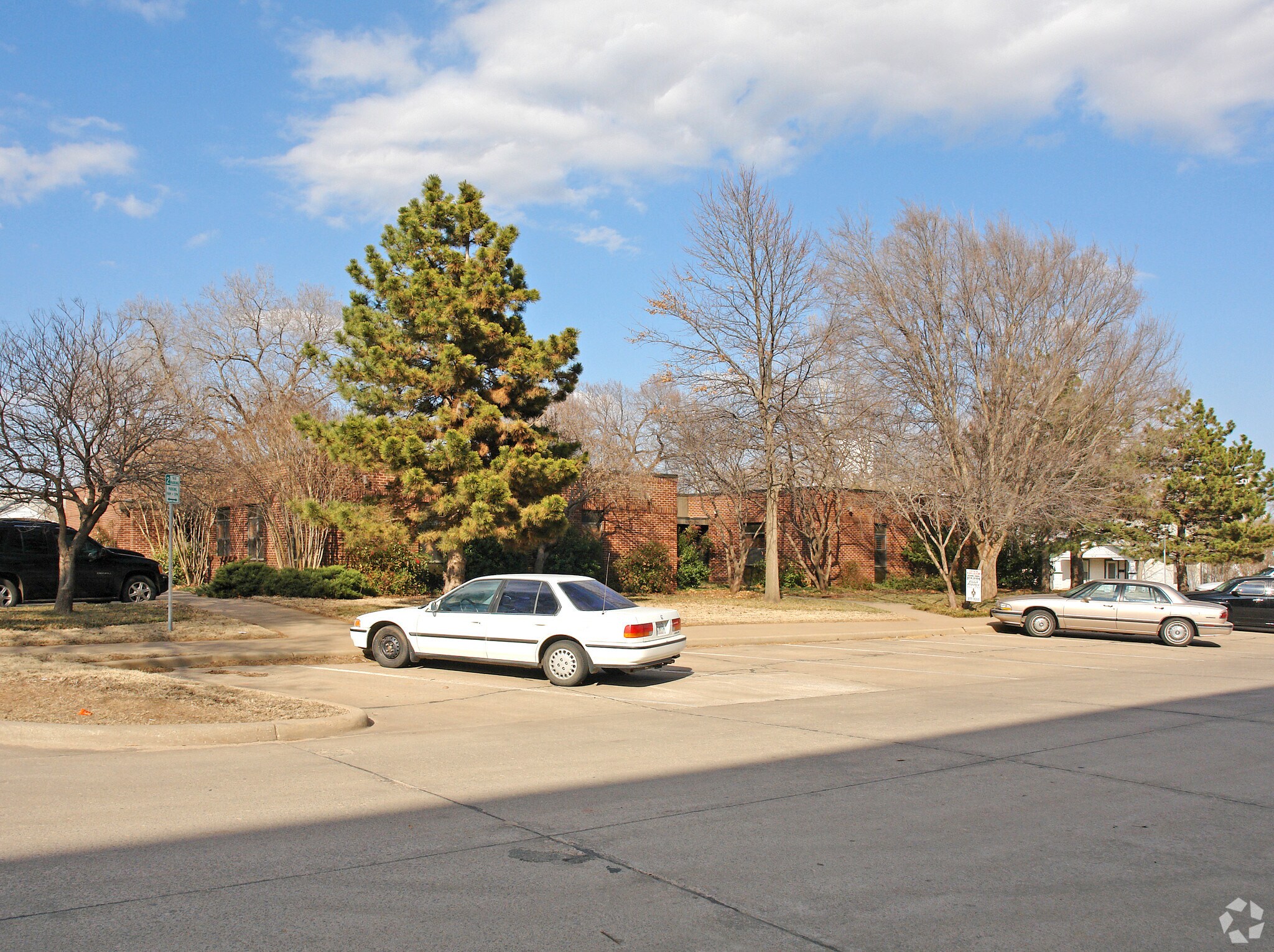 222 E 7th Ave, Stillwater, OK à louer Photo principale– Image 1 sur 3