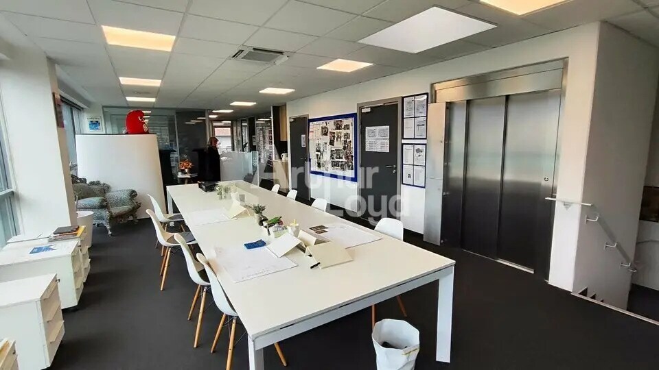 Bureau dans Albertville à louer - Photo de l’immeuble – Image 2 sur 5