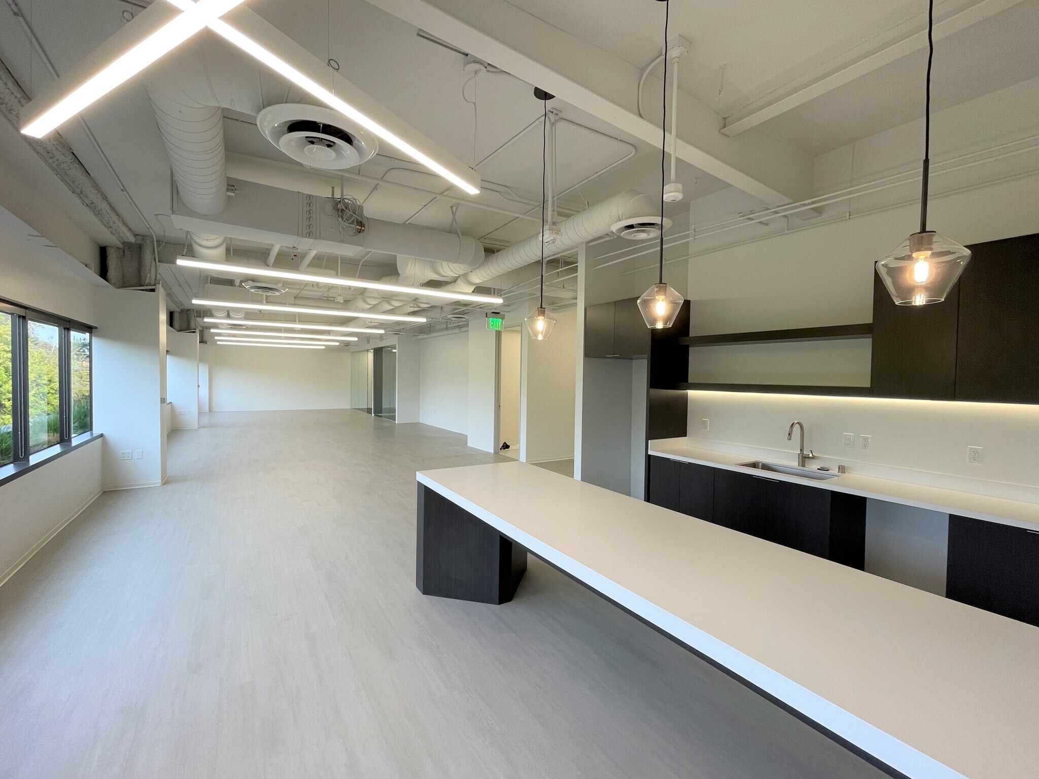 4525 Wilshire Blvd, Los Angeles, CA à louer Photo intérieure– Image 1 sur 2
