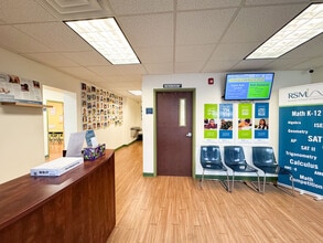 860-862 Silas Deane Hwy, Wethersfield, CT à vendre Photo intérieure– Image 2 sur 17