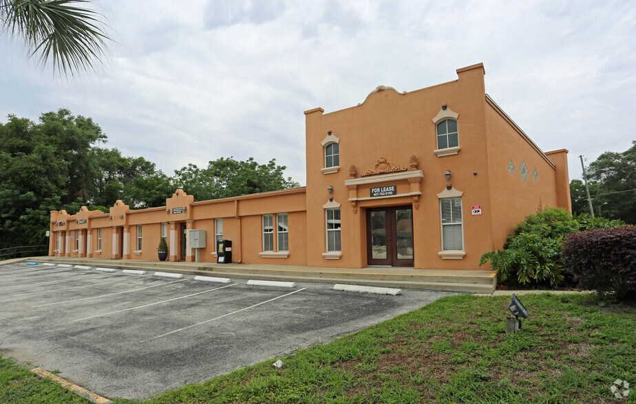 Charles R Beall Blvd, DeBary, FL à vendre - Photo principale – Image 1 sur 23
