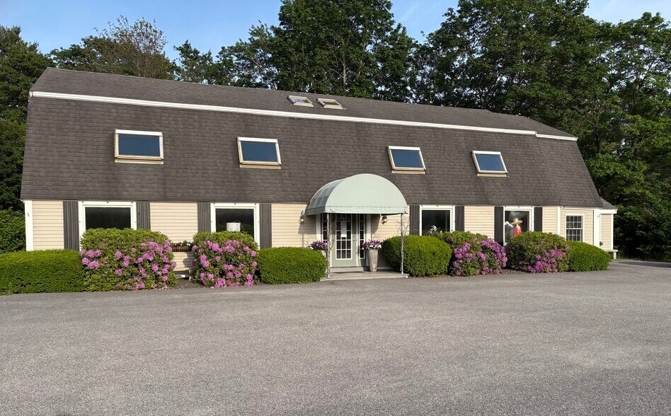 2049 Post Rd, Wells, ME à vendre - Photo principale – Image 1 sur 22