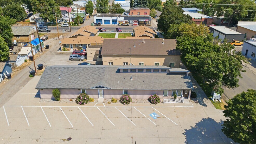 425 Idaho St, Gooding, ID à vendre - Photo de l’immeuble – Image 1 sur 7