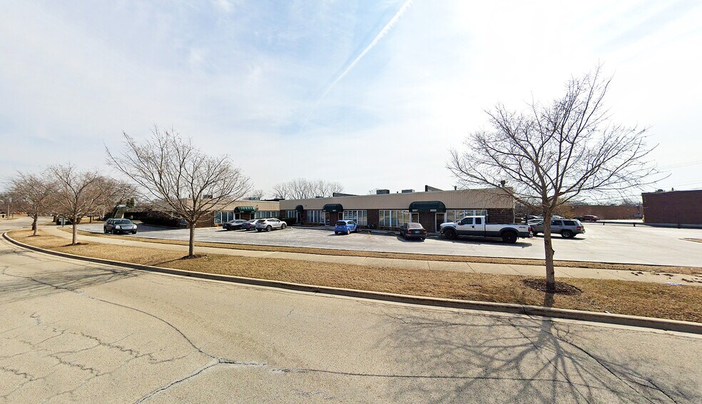 2095-2119 Stonington Ave, Hoffman Estates, IL à louer - Photo de l’immeuble – Image 3 sur 12
