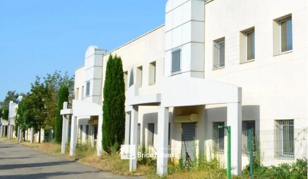 30 Rue Champ Dolin, Saint-Priest à vendre - Photo de l’immeuble – Image 1 sur 14