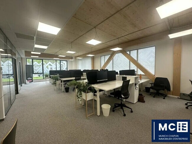 Plus de détails pour Bureau à louer