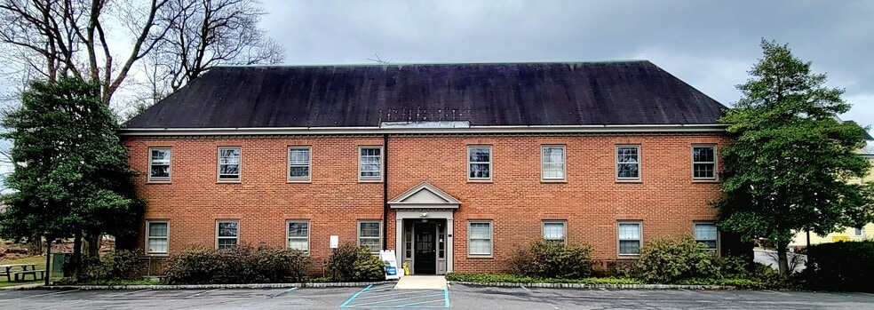 26 Madison Ave, Morristown, NJ à louer - Photo de l’immeuble – Image 2 sur 13