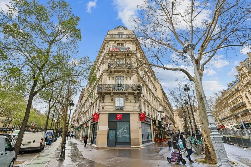 114 Boulevard De Magenta, Paris à louer - Photo de l’immeuble – Image 1 sur 12