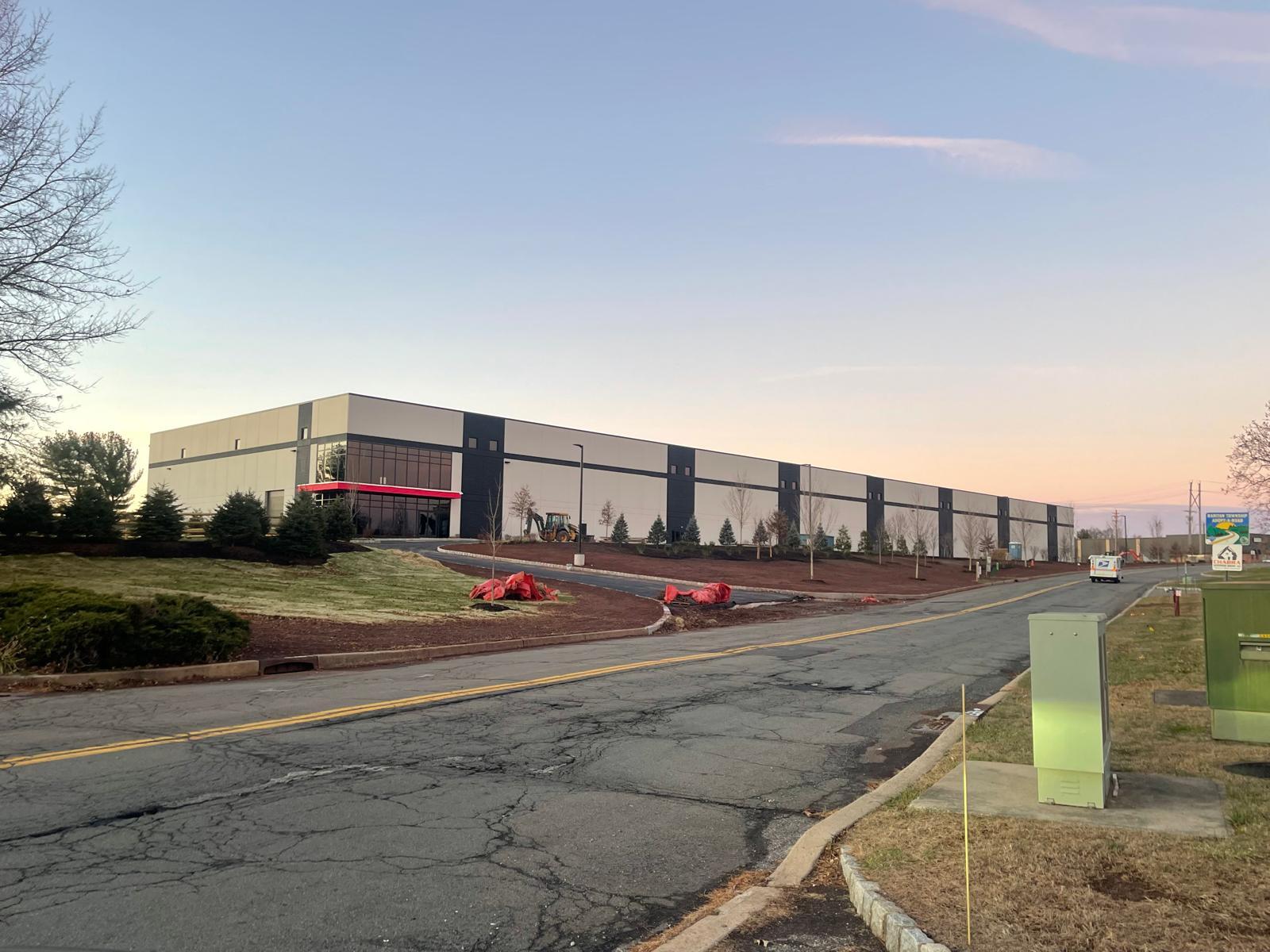 11 Royal, Flemington, NJ à louer Photo de l’immeuble– Image 1 sur 5