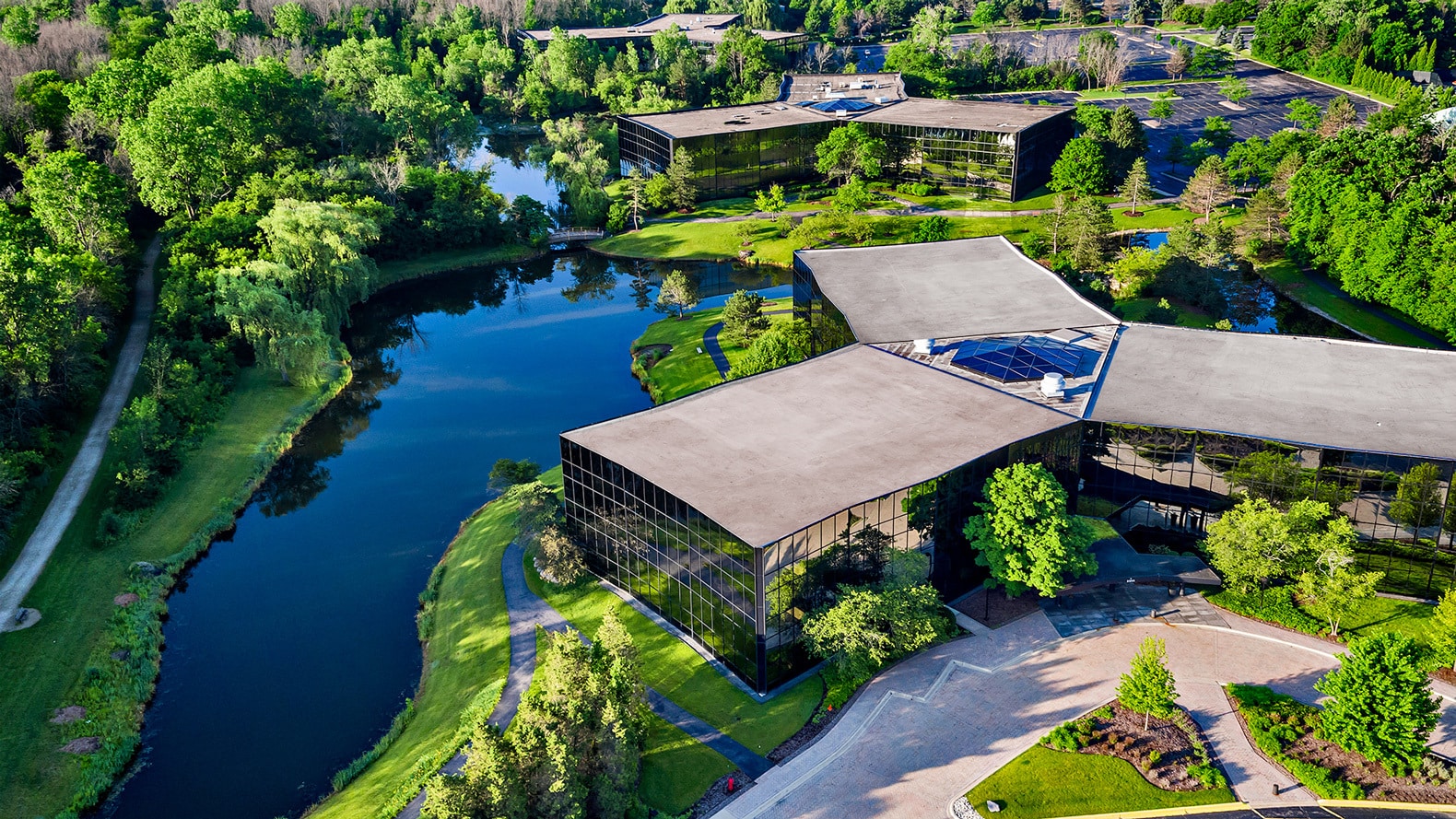 2333 Waukegan Rd, Bannockburn, IL à louer Photo principale– Image 1 sur 52