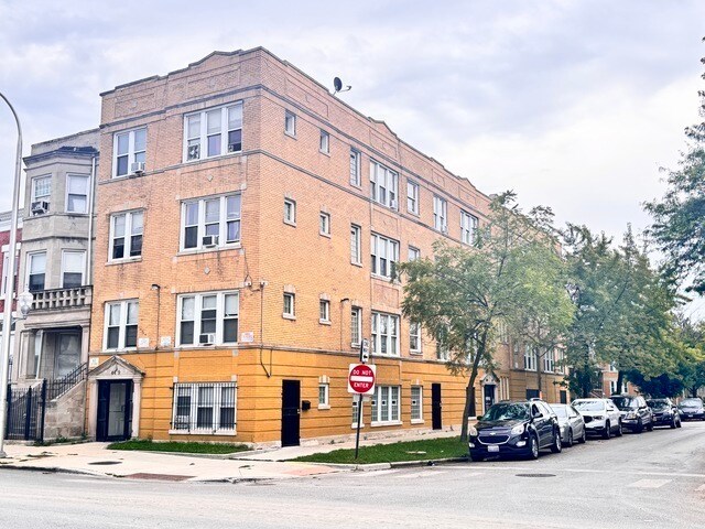 4459 W Jackson Blvd, Chicago, IL à vendre Photo principale– Image 1 sur 4