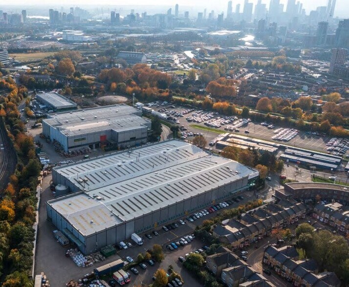 International Business Park Stratford, Londres à louer - Photo de l’immeuble – Image 3 sur 4