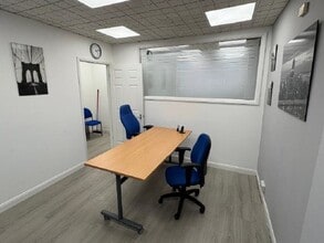 77 Croydon Rd, Caterham à louer Photo intérieure– Image 1 sur 7